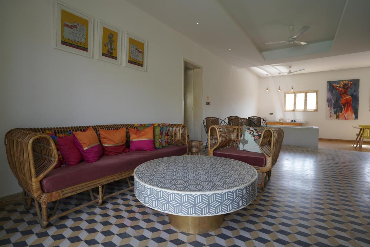 Parijat Private Pool Villa 1, 2 And 3 Bhk Udaipur Exterior photo