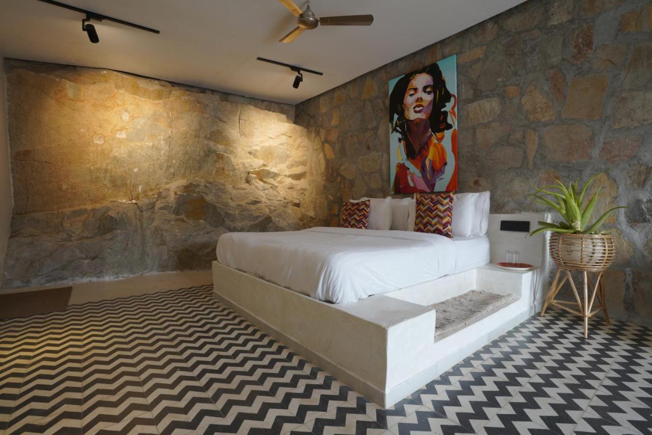 Parijat Private Pool Villa 1, 2 And 3 Bhk Udaipur Exterior photo