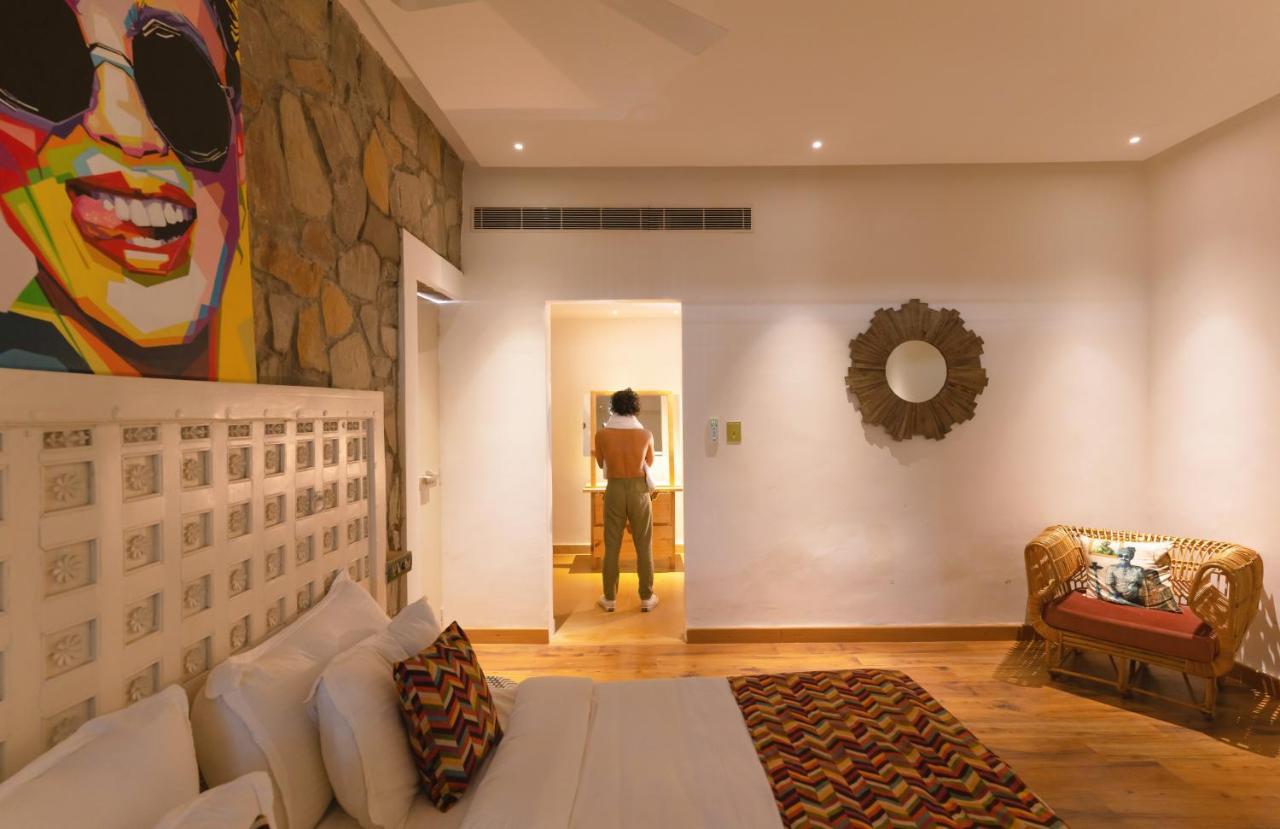 Parijat Private Pool Villa 1, 2 And 3 Bhk Udaipur Exterior photo