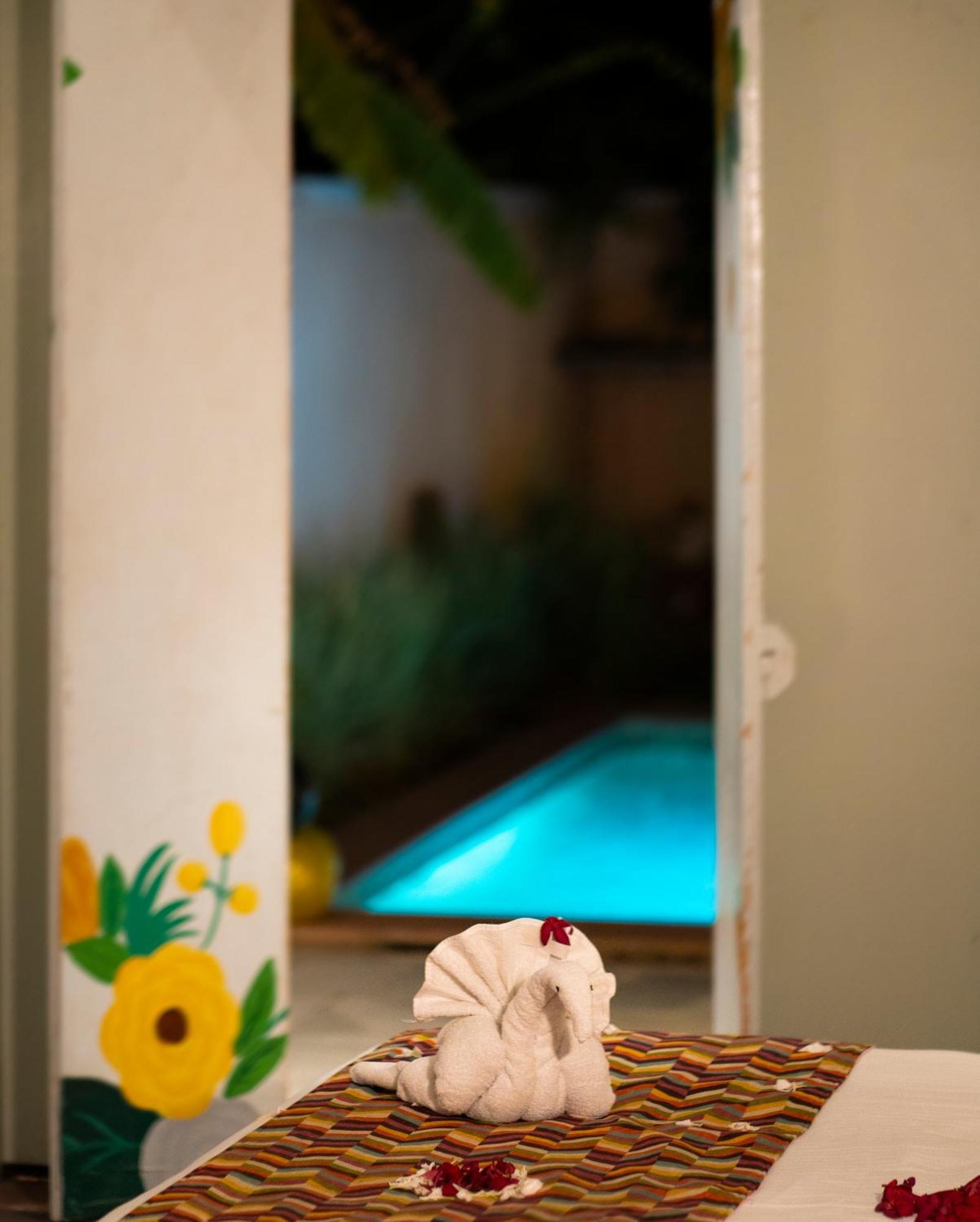 Parijat Private Pool Villa 1, 2 And 3 Bhk Udaipur Exterior photo