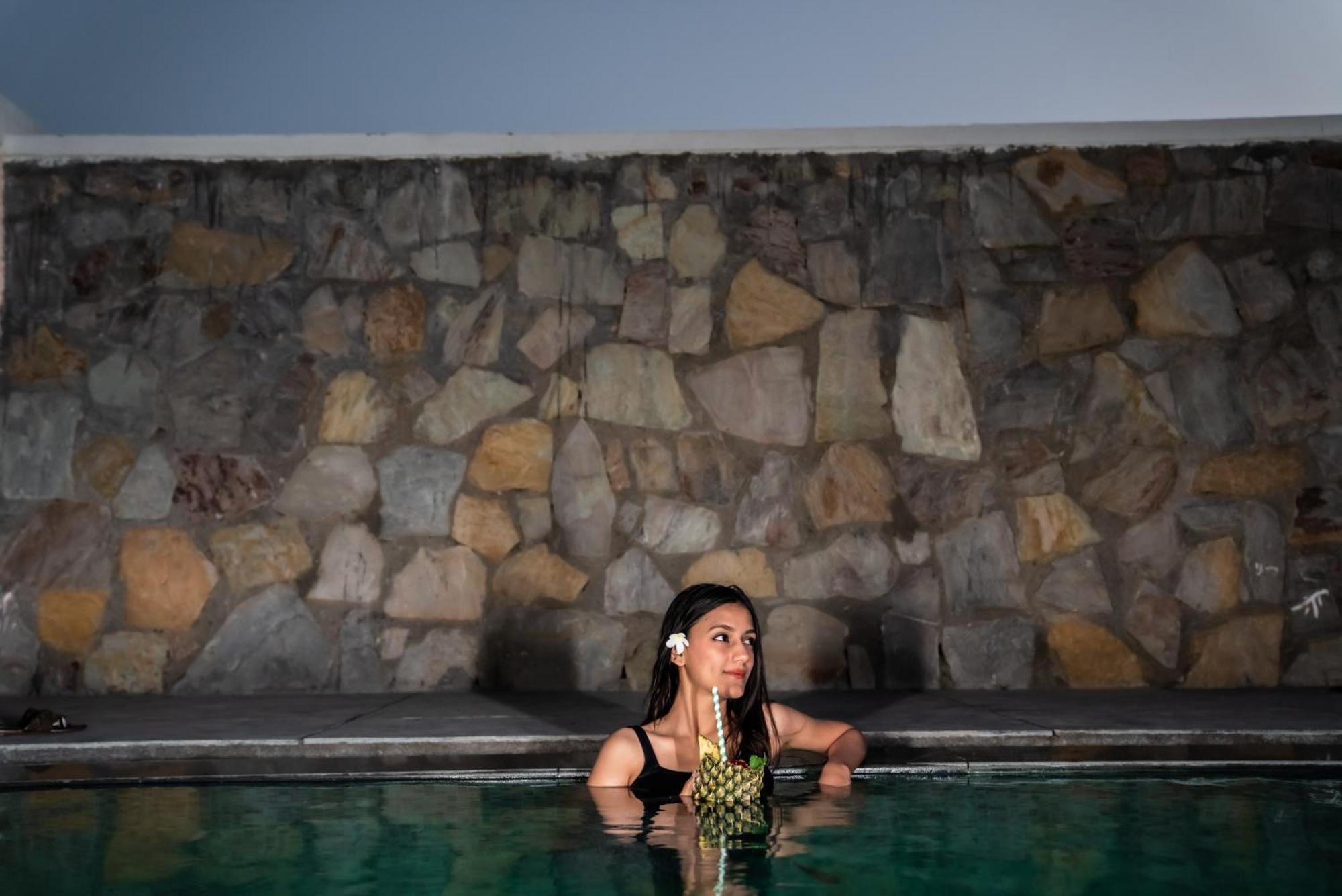 Parijat Private Pool Villa 1, 2 And 3 Bhk Udaipur Exterior photo