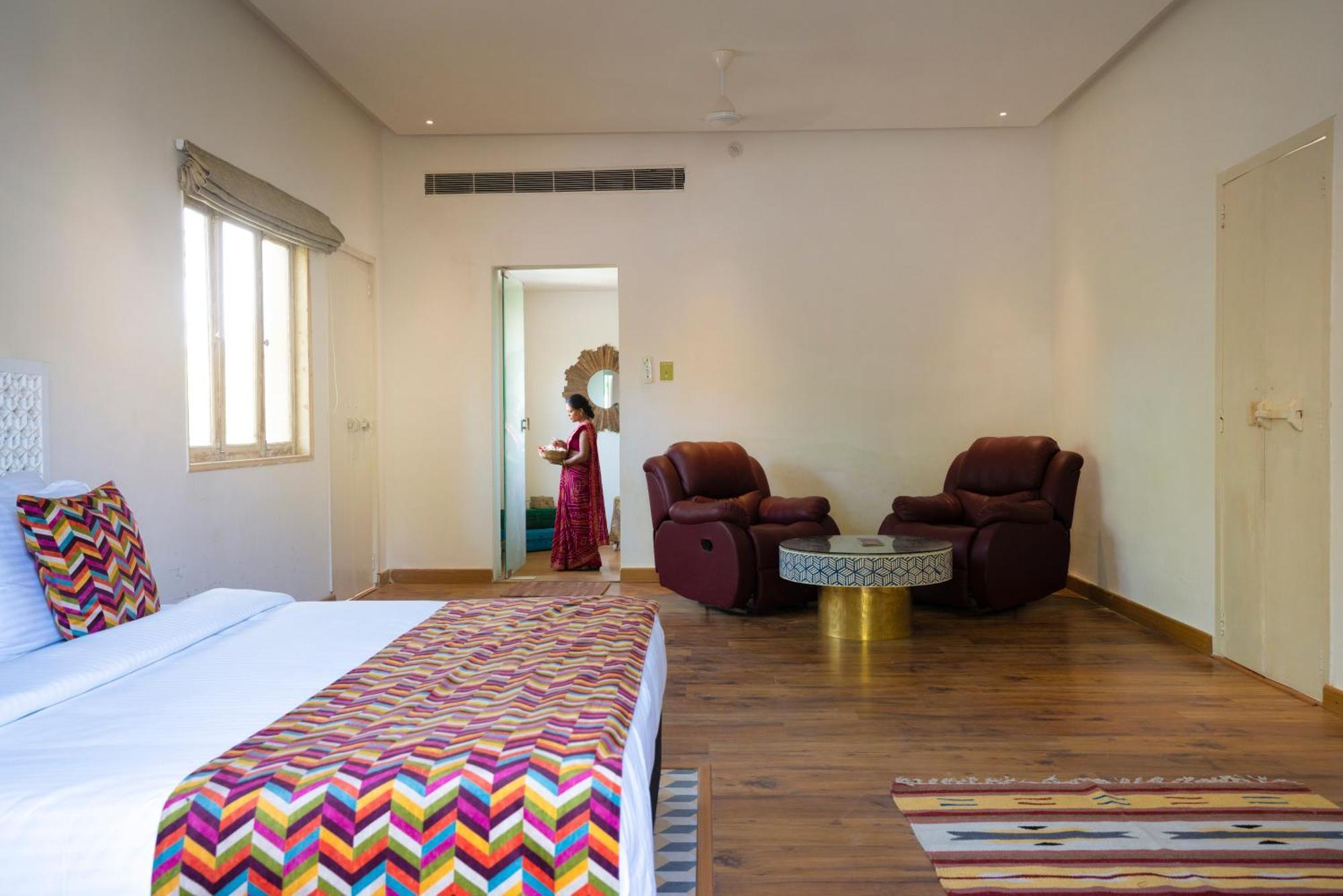 Parijat Private Pool Villa 1, 2 And 3 Bhk Udaipur Exterior photo